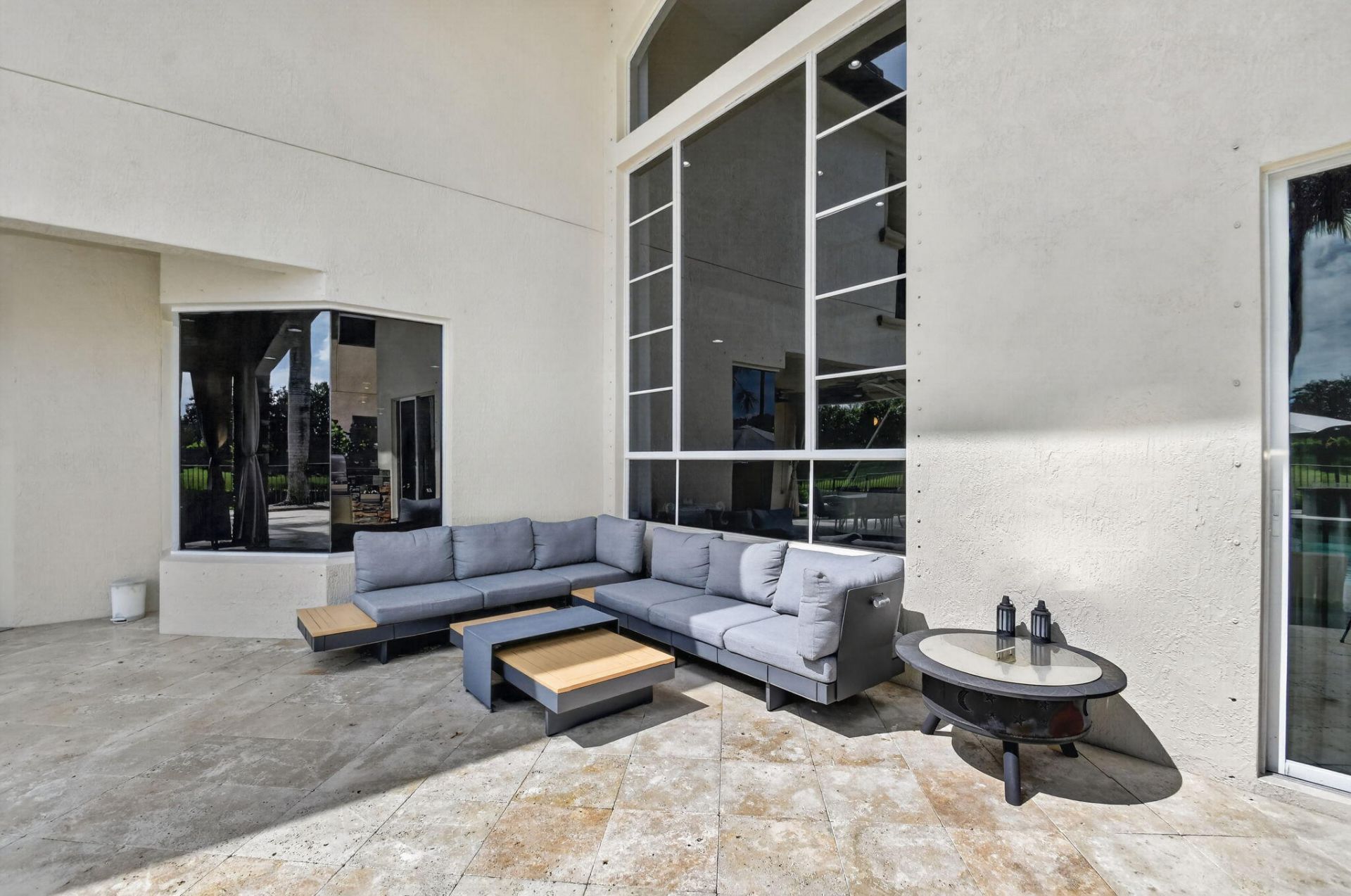 718 Edgebrook Lane, West Palm Beach, FL 33411 Photo