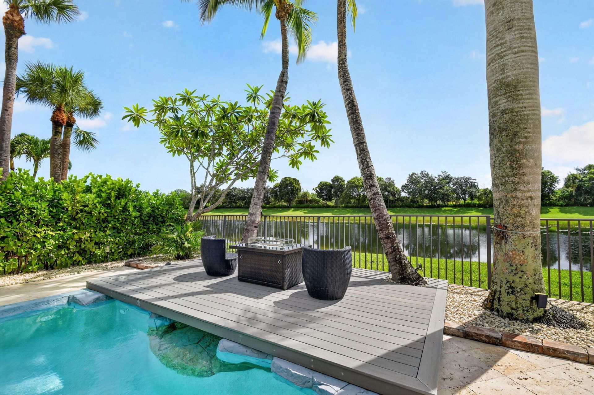 718 Edgebrook Lane, West Palm Beach, FL 33411 Photo