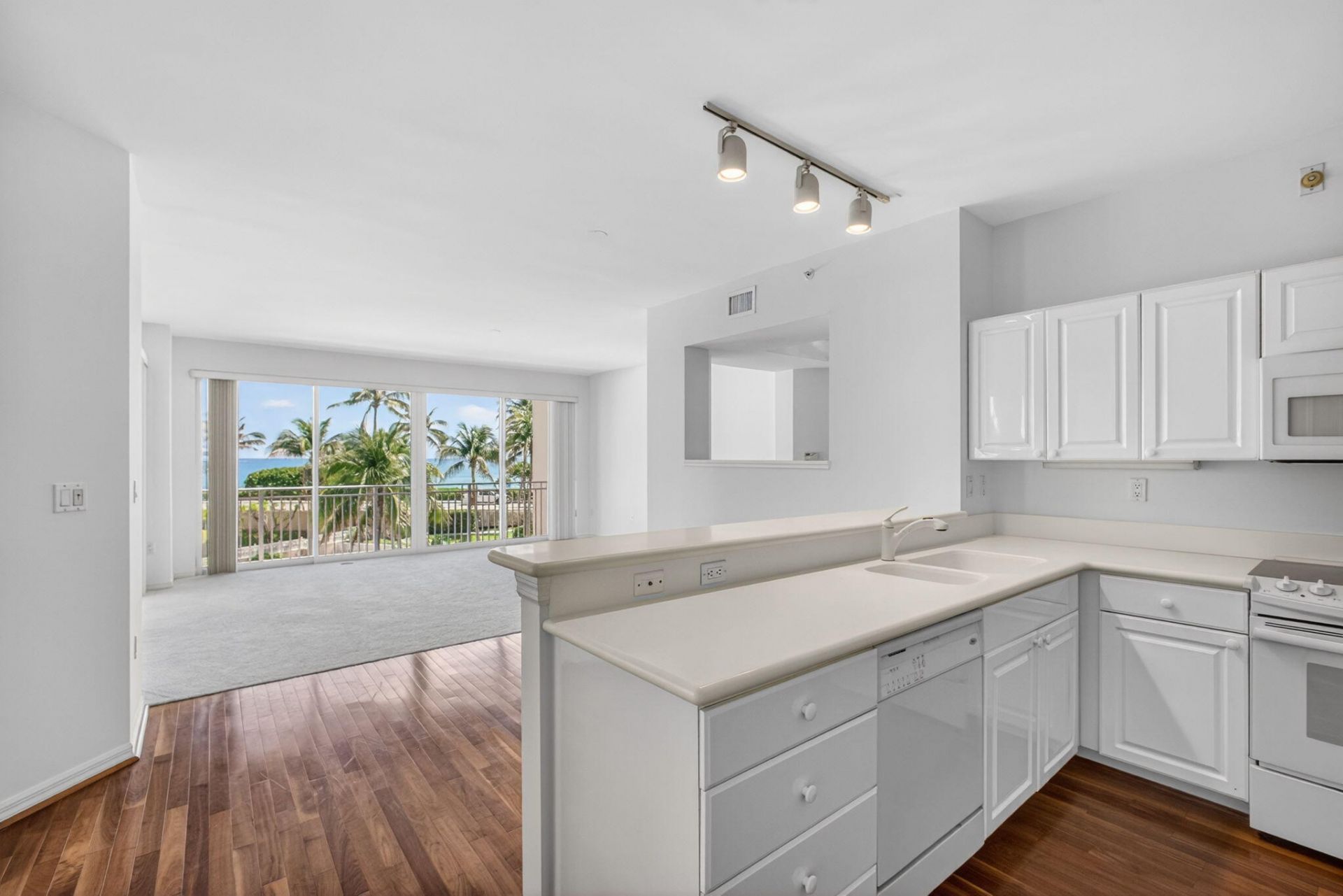 1660 S Highway A1a (incl. Separate Deeded Guest Su, Unit 222, Jupiter, FL 33477 Photo
