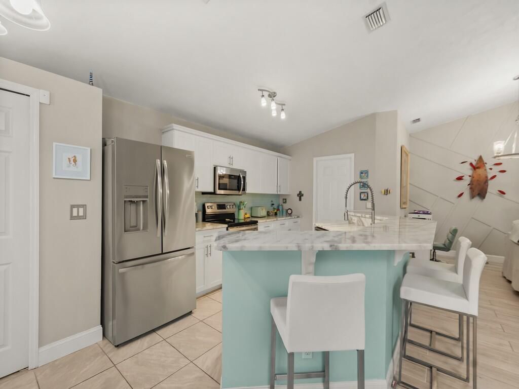 1007 E 13th Square, Vero Beach, FL 32960 Photo