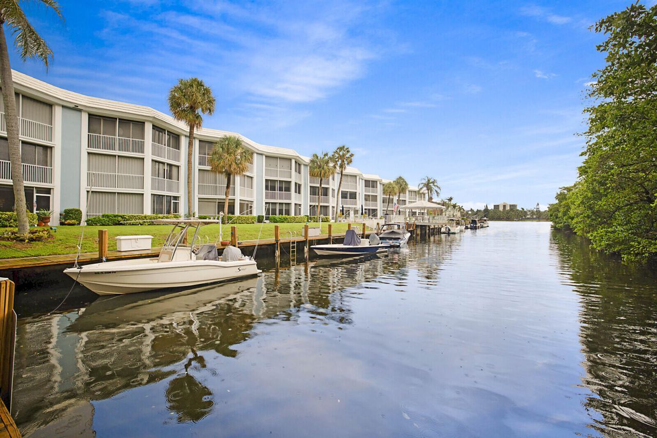 700 NE Harbour Terrace, Unit 2310, Boca Raton, FL 33431 Photo