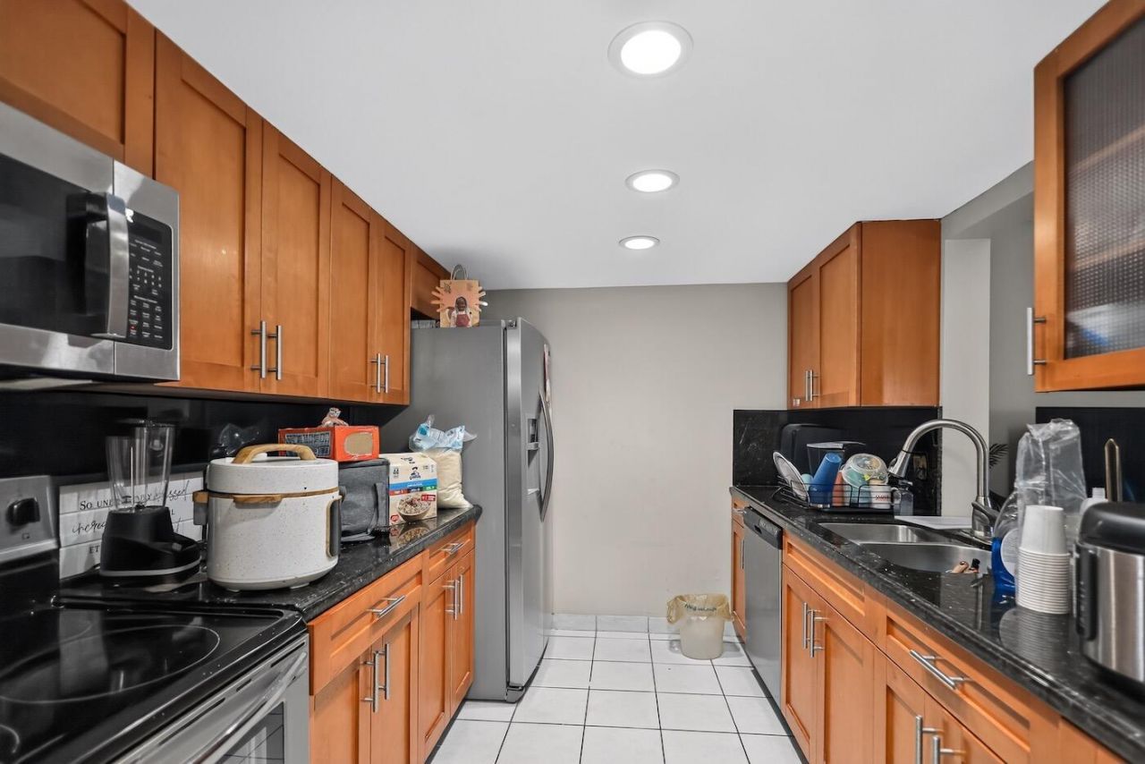3254 N Pine Island Road, Sunrise, FL 33351 Photo