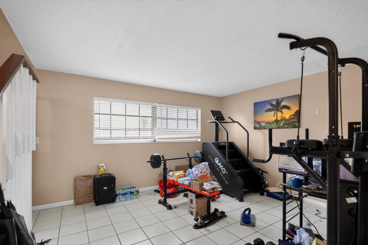3254 N Pine Island Road, Sunrise, FL 33351 Photo
