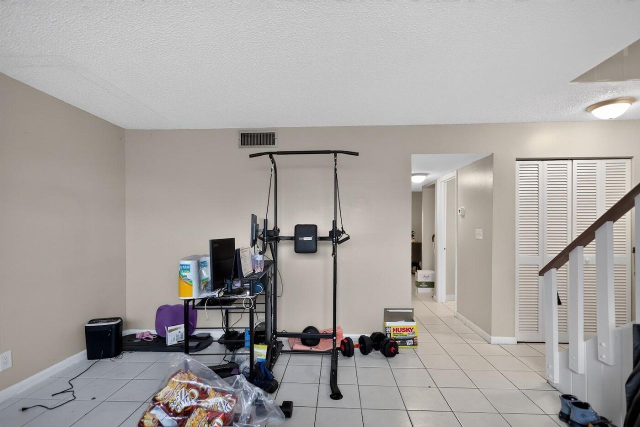 3254 N Pine Island Road, Sunrise, FL 33351 Photo