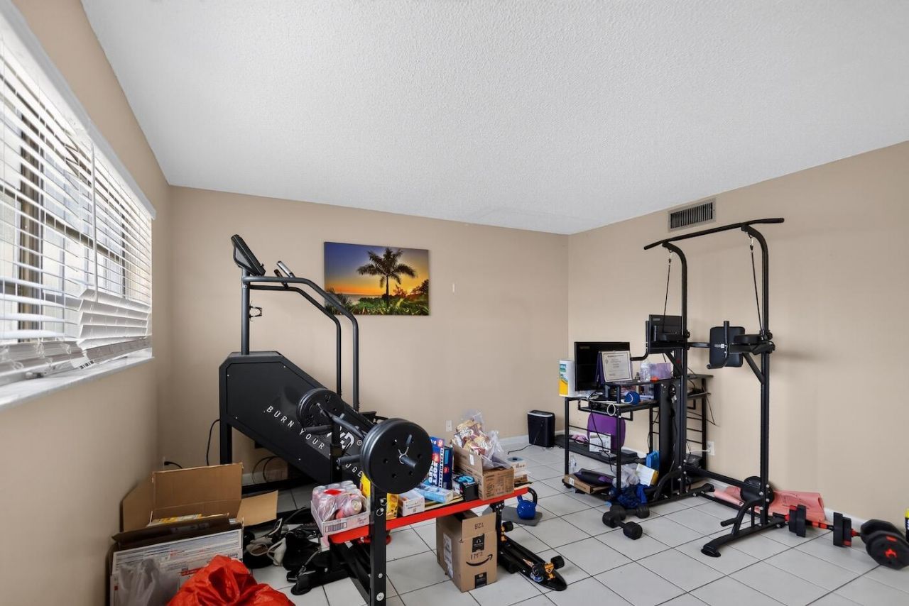 3254 N Pine Island Road, Sunrise, FL 33351 Photo