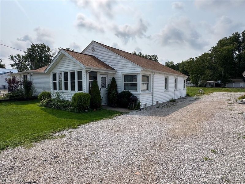 5196 Lake Drive N, Geneva on the Lake, OH 44041 Photo 10