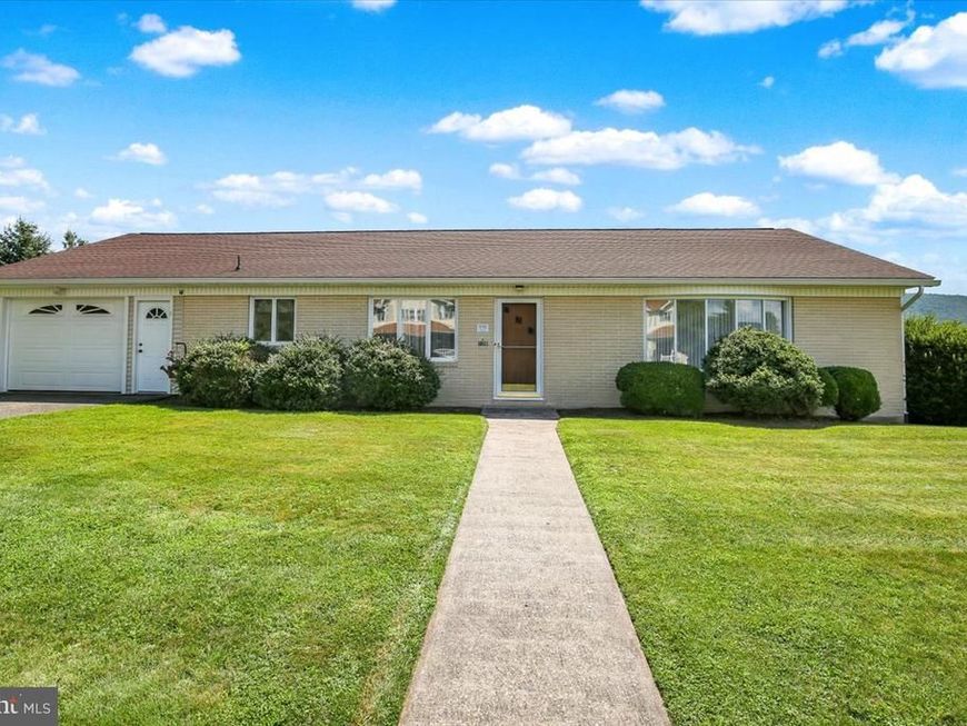 109 W Maple Street, Valley View, PA 17983 Main Photo