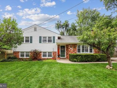 14705 ALGRETUS DRIVE, CENTREVILLE, VA 20120