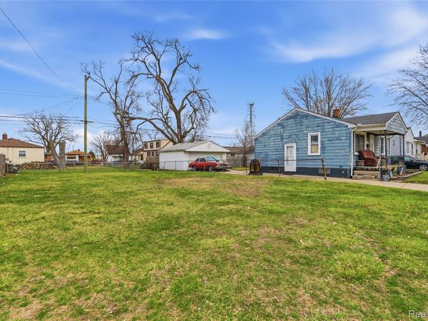 1738 Garfield Avenue, Lincoln Park, Mi 48146