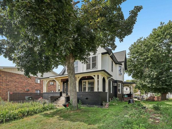 525 E Cook Street, Portage, WI 53901
