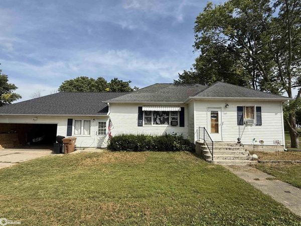 607 Hills Avenue, Churdan, IA 50050