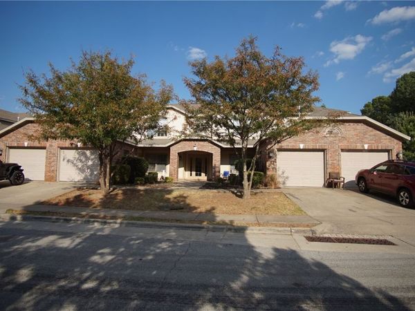 2624 N Valencia Avenue, Unit #1-#4, Fayetteville, AR 72703