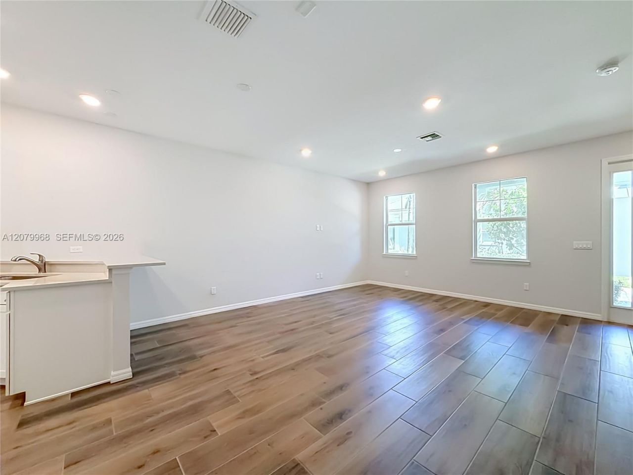 1040 Eucalyptus Dr, Unit 2, Hollywood, FL 33021 Photo