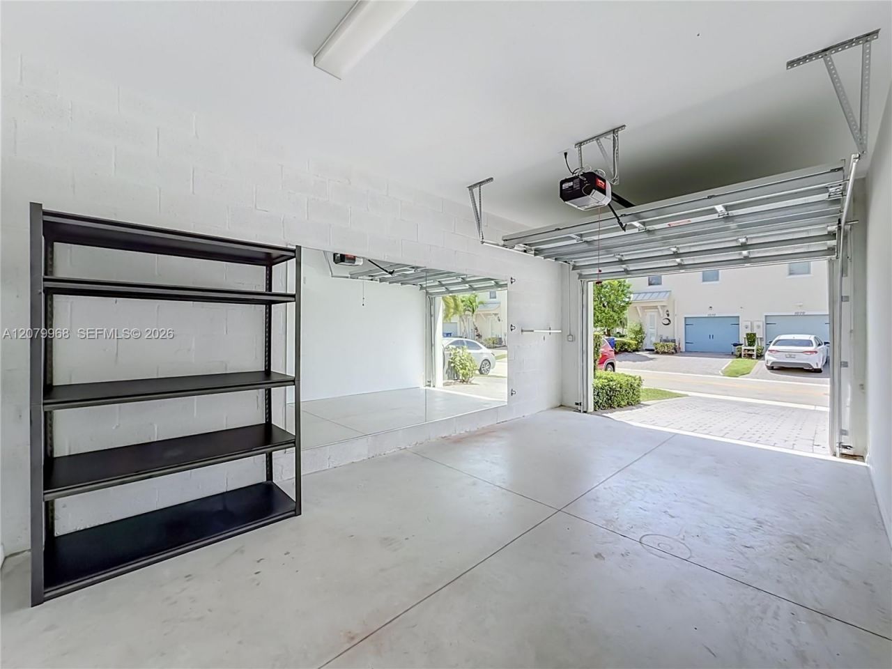 1040 Eucalyptus Dr, Unit 2, Hollywood, FL 33021 Photo