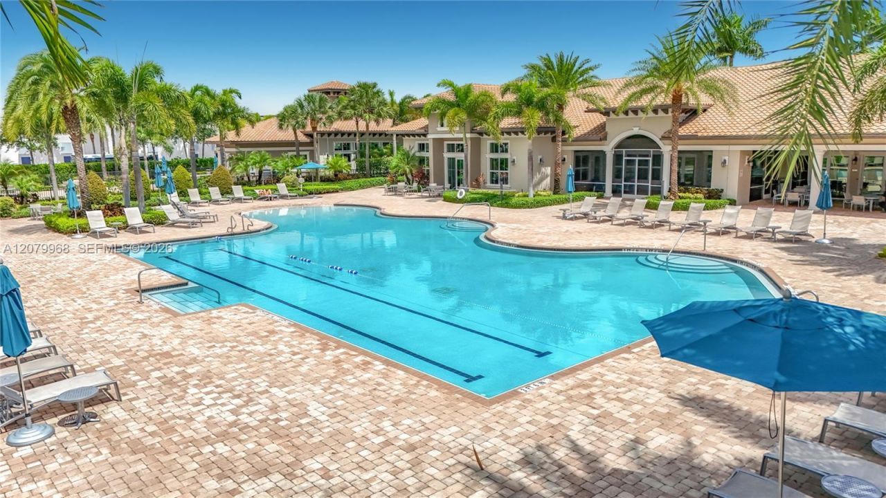 1040 Eucalyptus Dr, Unit 2, Hollywood, FL 33021 Photo