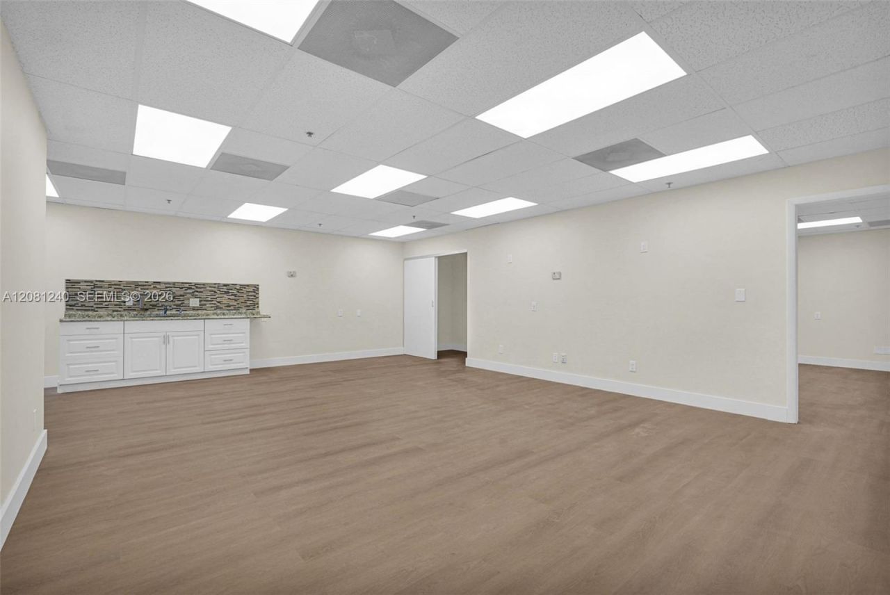2691 E Oakland Park Blvd, Unit 401, Fort Lauderdale, FL 33306 Photo
