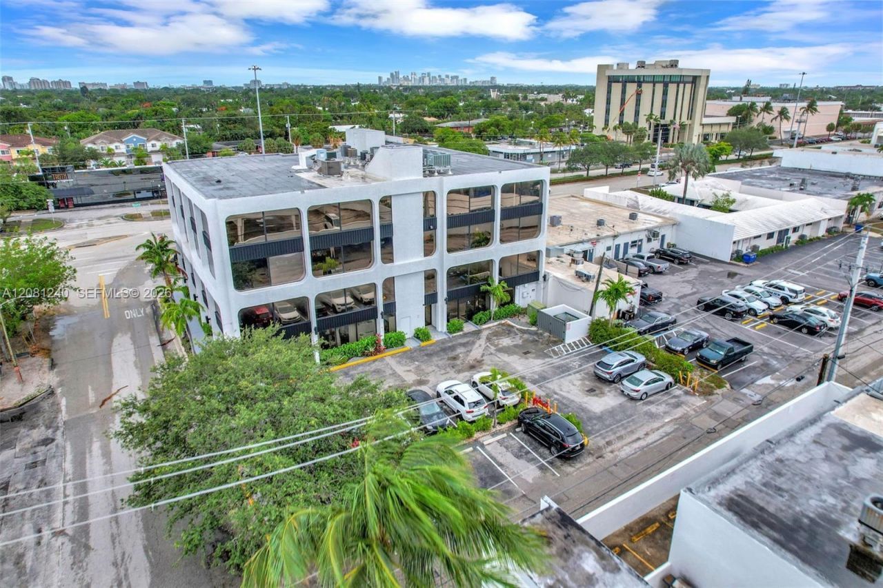 2691 E Oakland Park Blvd, Unit 401, Fort Lauderdale, FL 33306 Photo