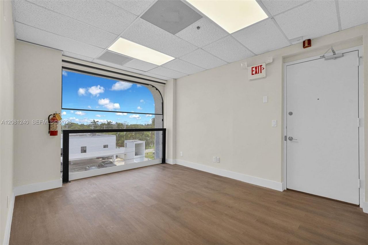 2691 E Oakland Park Blvd, Unit 401, Fort Lauderdale, FL 33306 Photo