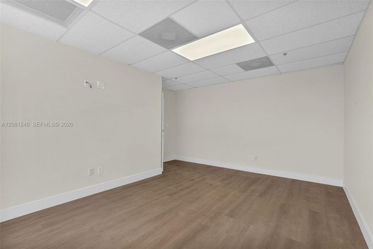 2691 E Oakland Park Blvd, Unit 401, Fort Lauderdale, FL 33306 Photo