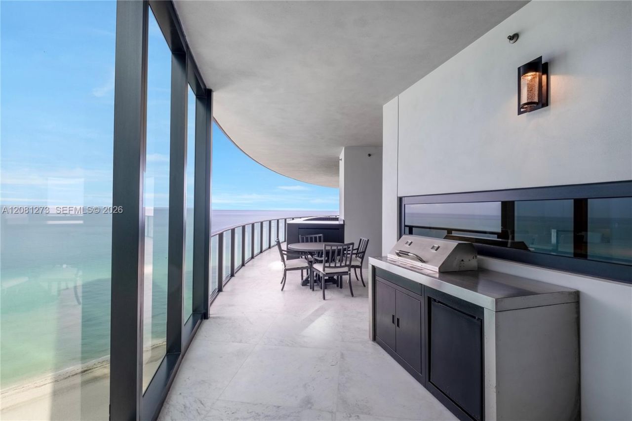 18555 Collins Ave, Unit 1505, Sunny Isles Beach, FL 33160 Photo