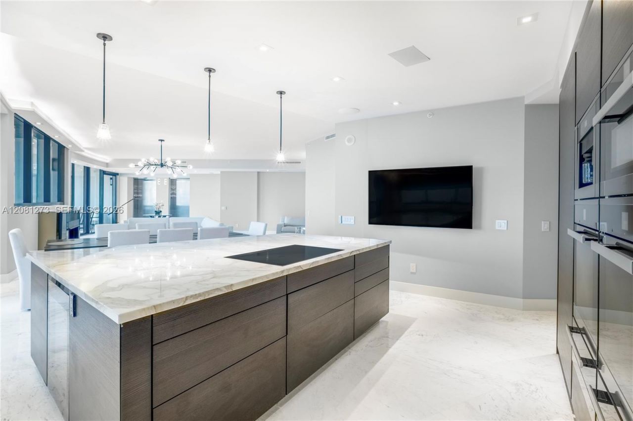 18555 Collins Ave, Unit 1505, Sunny Isles Beach, FL 33160 Photo