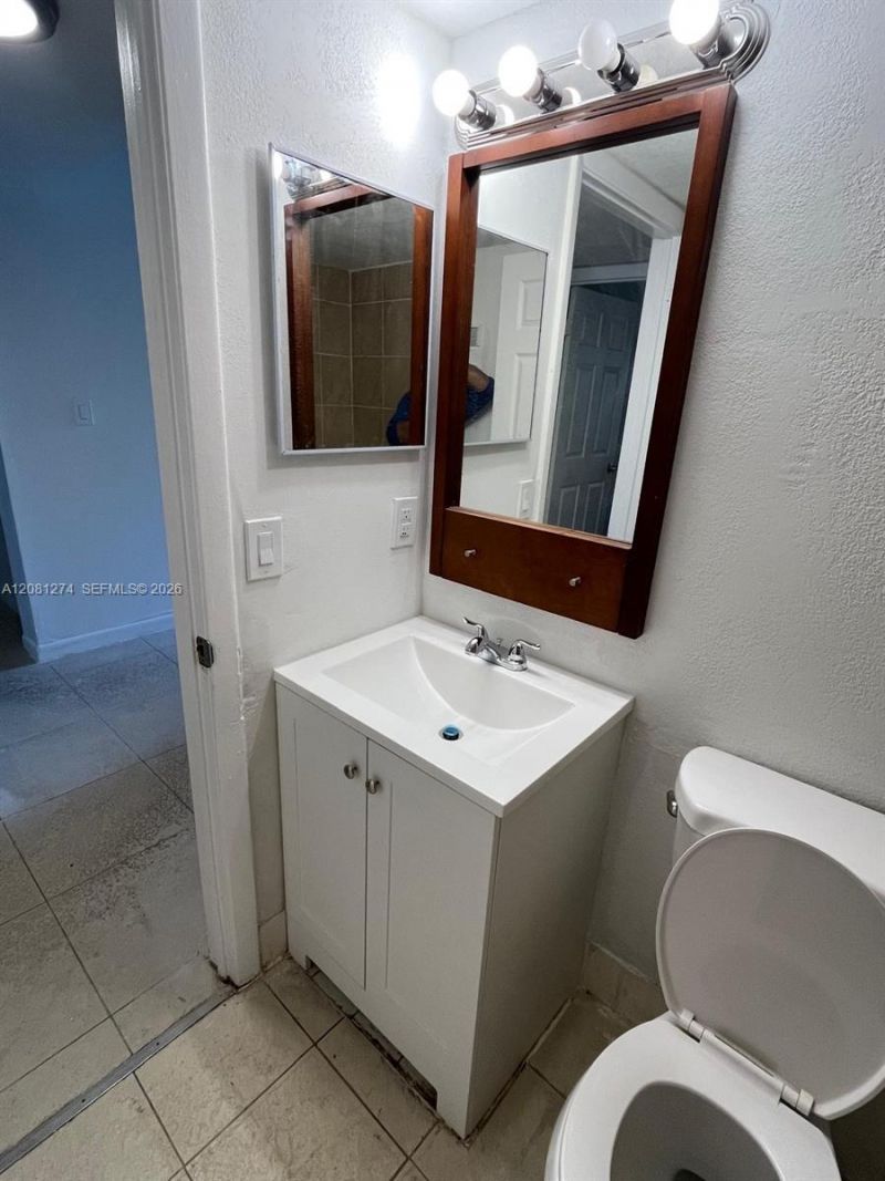 4178 Lakeside Dr , Unit 4178, Tamarac, FL 33319 Photo