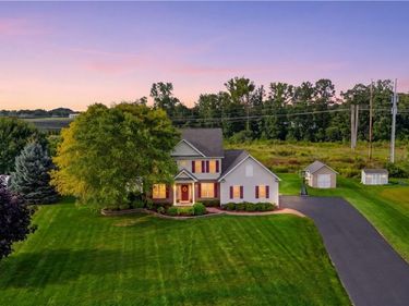 18 King Fisher Drive , Spencerport, NY 14559