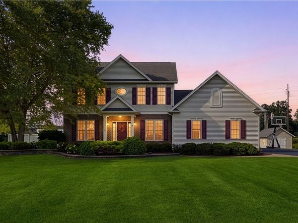 18 King Fisher Drive, Spencerport, NY 14559