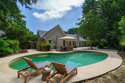 734 Woodland Pointe Place photo 4