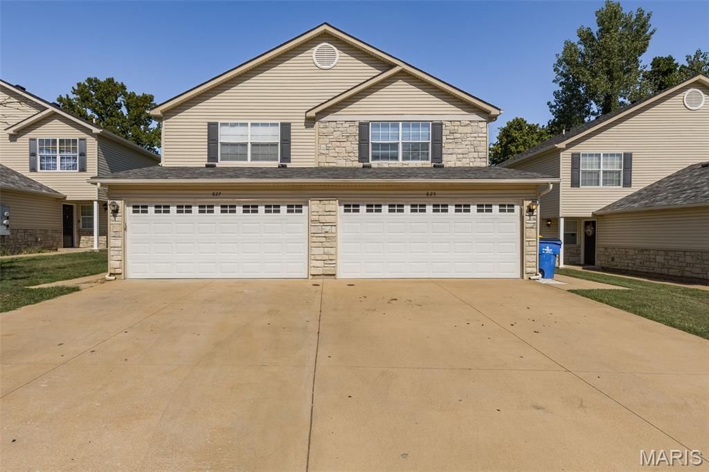 827 Woodside Creek Drive, Festus, MO 63028 Main Photo