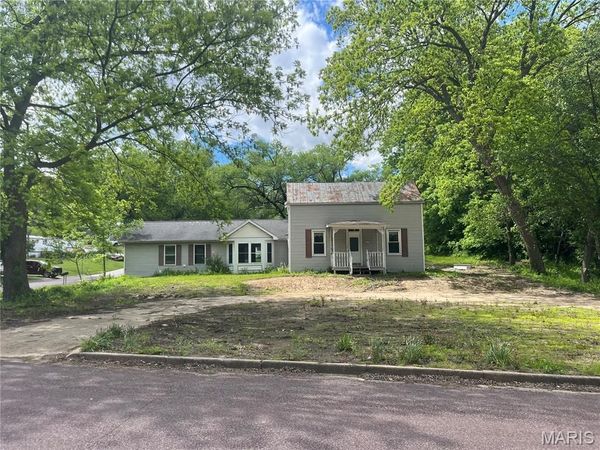 1001 Olive Street , New Haven, MO 63068