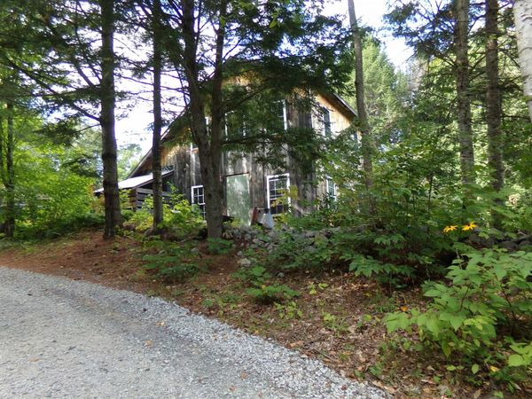 16 Keenan Pond Road, Topsham, VT 05076