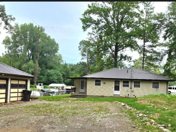 691 Lighthouse Drive, Coldwater, MI 49036