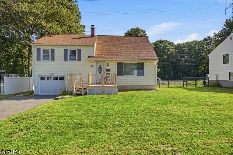 20 Alan Ln, Mine Hill, NJ 07803 Main Photo