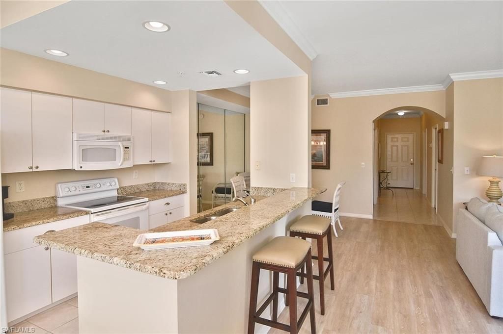 8680 Cedar Hammock Cir , Unit 122, Naples, FL 34112 Photo