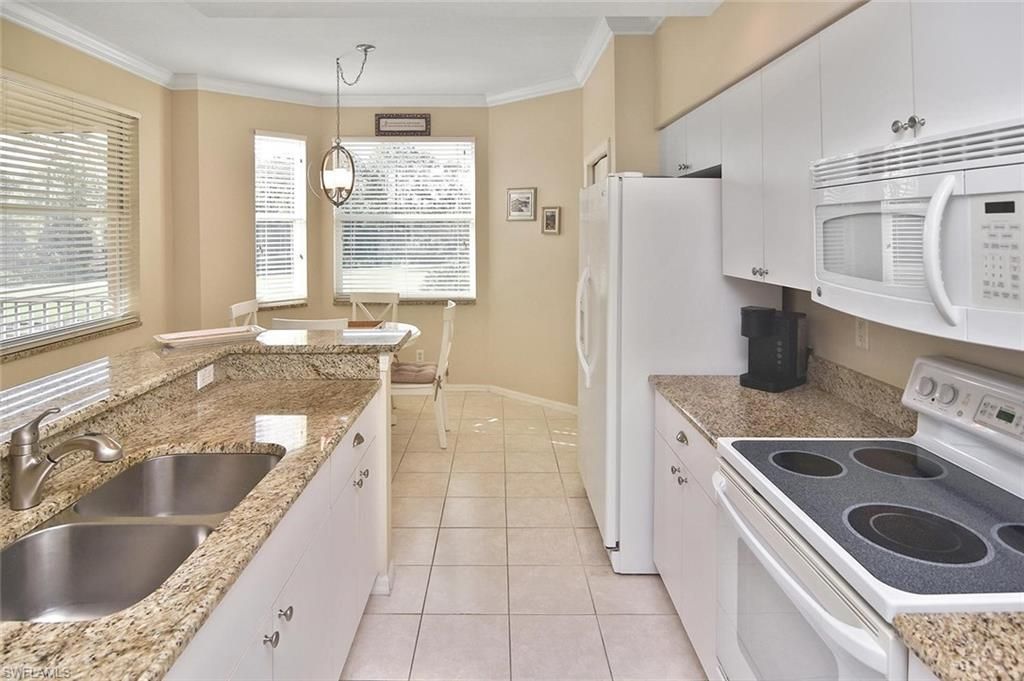 8680 Cedar Hammock Cir , Unit 122, Naples, FL 34112 Photo