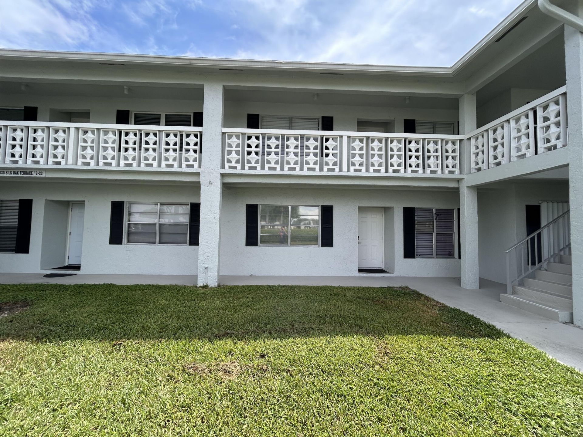 1030 Silk Oak Terrace, Unit 203, Delray Beach, FL 33445 Photo