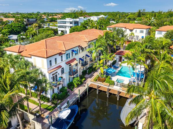 813 Estancia Way, Boynton Beach, FL 33435