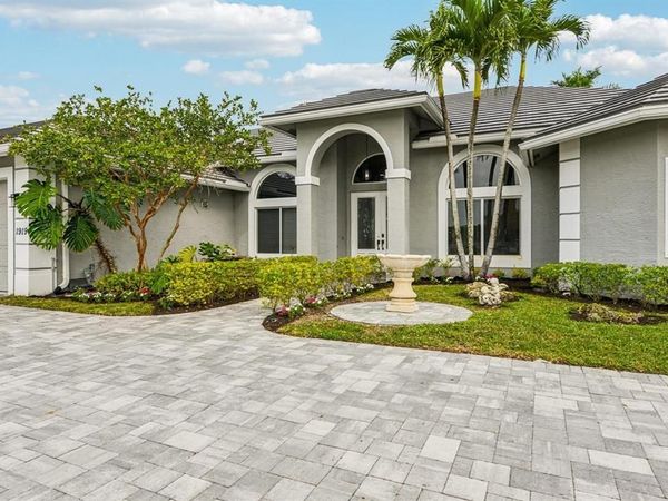 1919 S CLUB Drive, Wellington, FL 33414