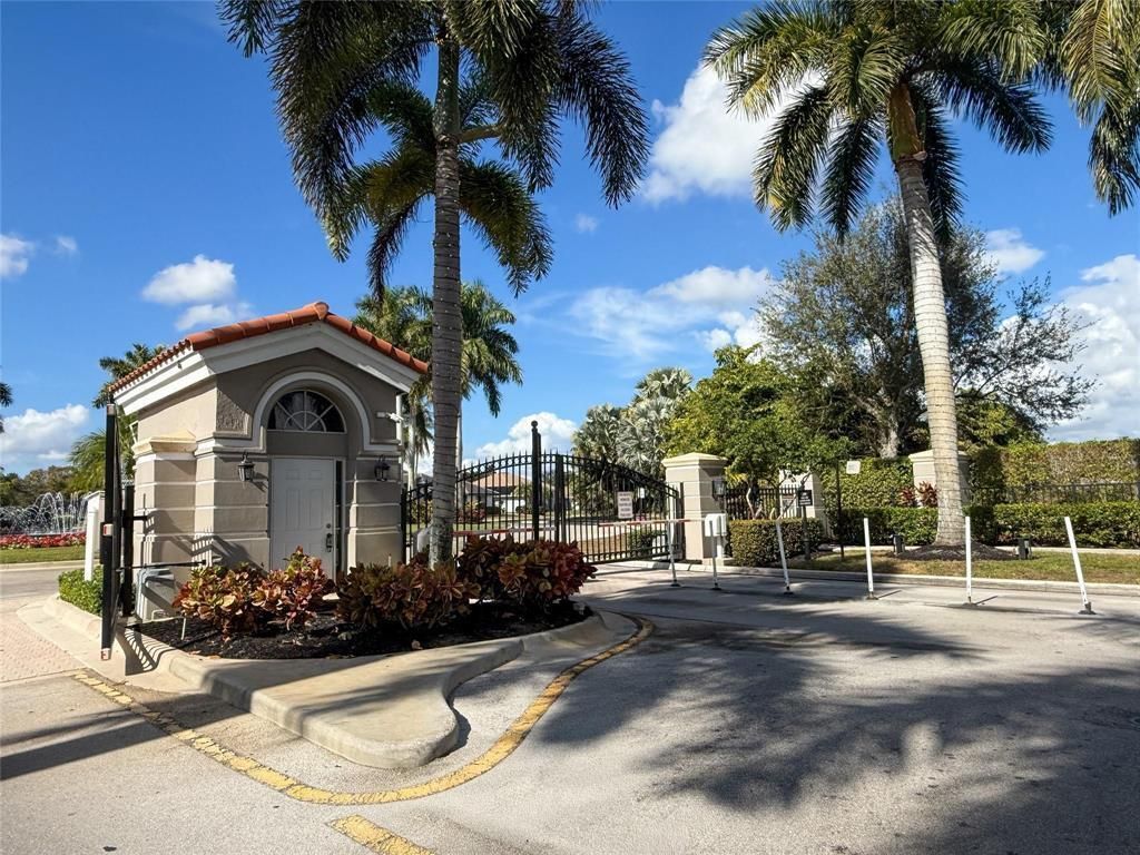 1919 S Club Drive, Wellington, FL 33414 Photo