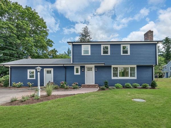 10 Briggs Ln, Marion, MA 02738