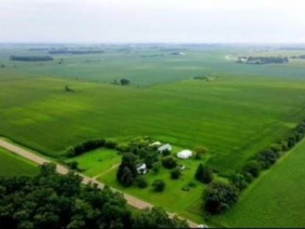 9346 E State 67 Road, Clinton, WI 53525