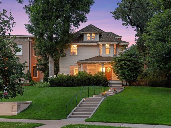 2225 E Lake Of The Isles Parkway , Minneapolis, MN 55405