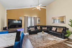 172 Springhaven Drive photo 4
