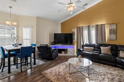 172 Springhaven Drive photo 4