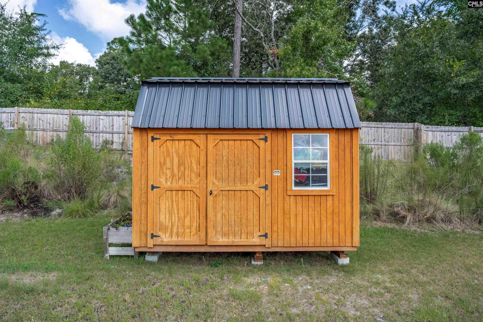246 Carrington Drive Photo 32