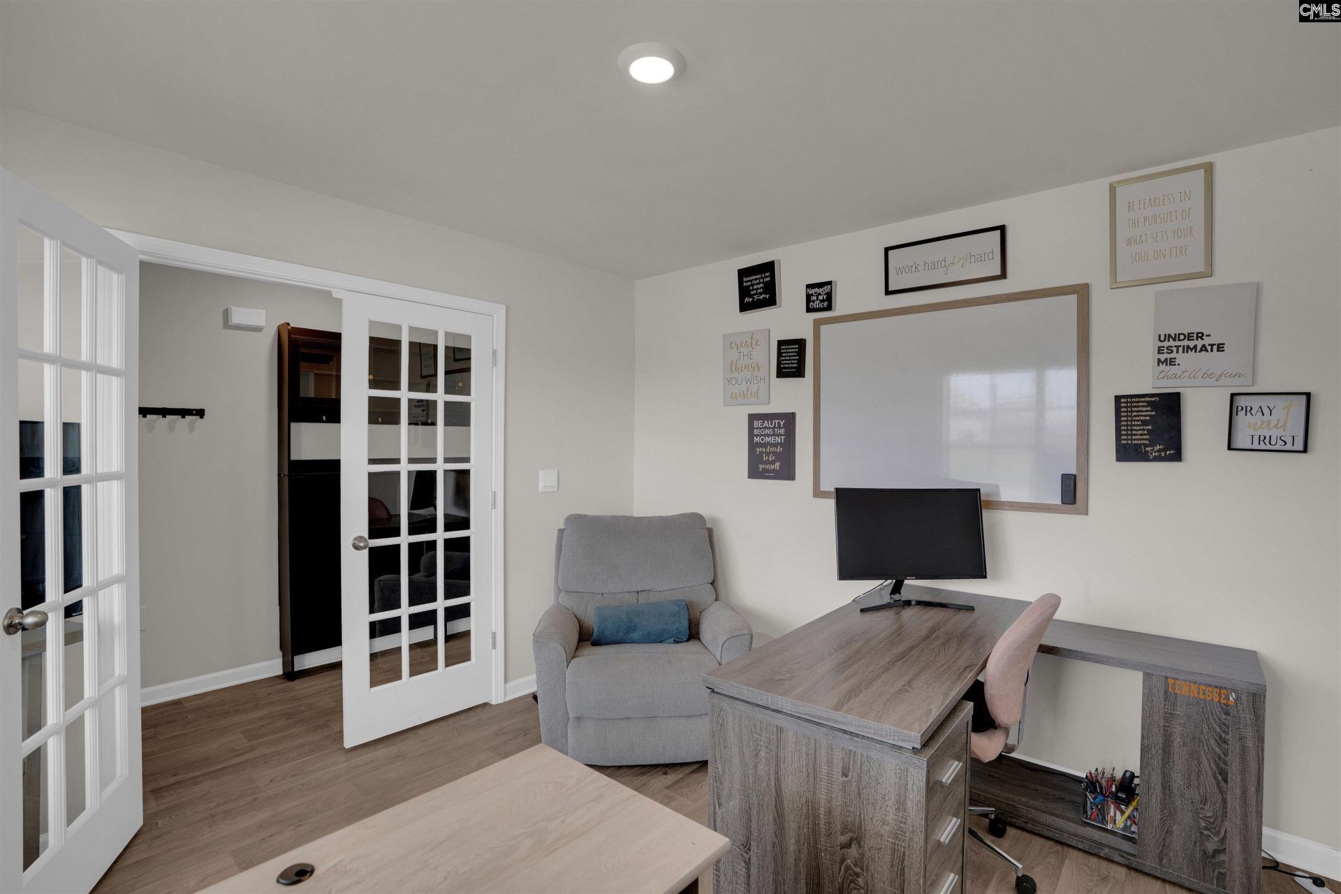 246 Carrington Drive Photo 4