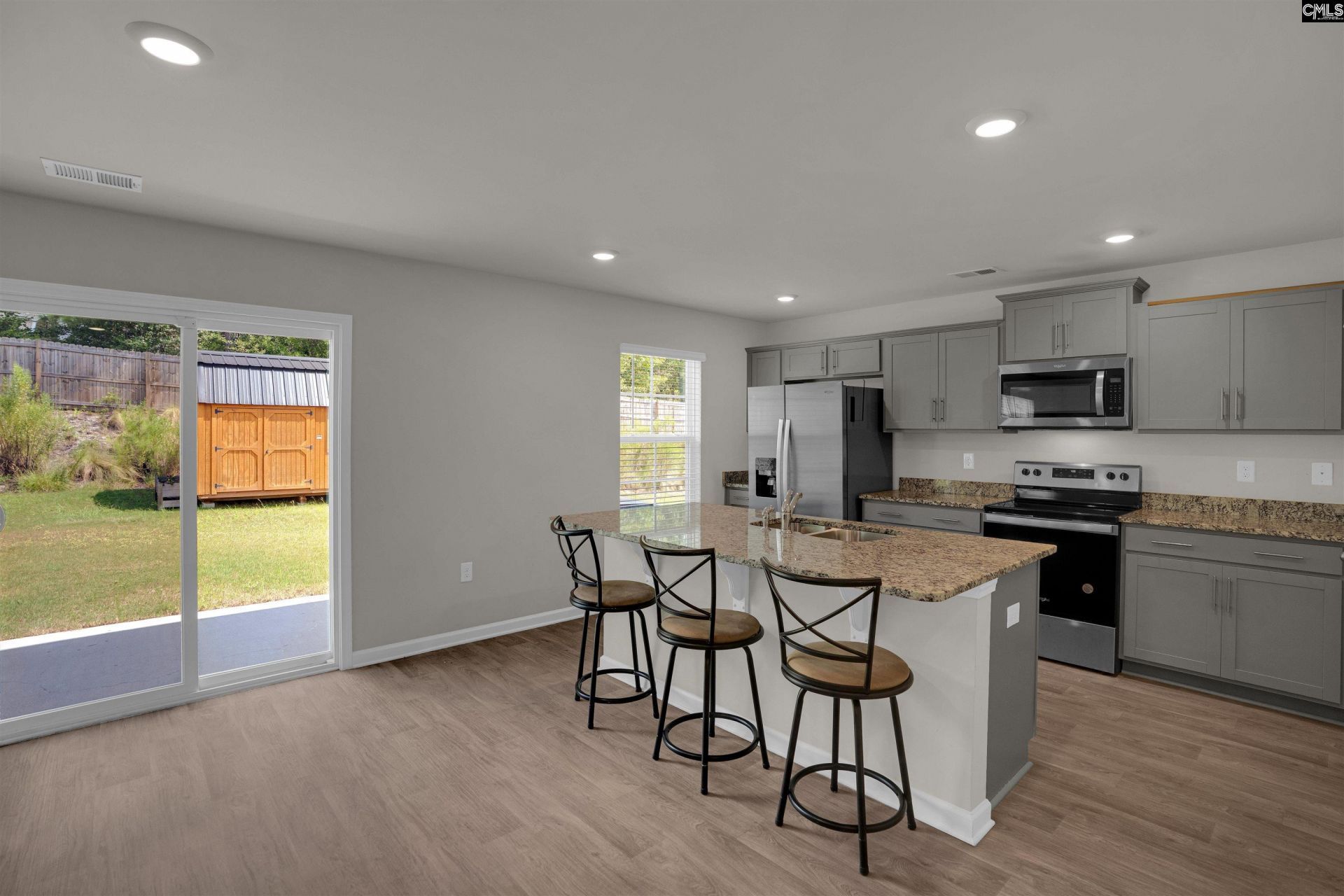 246 Carrington Drive Photo 5