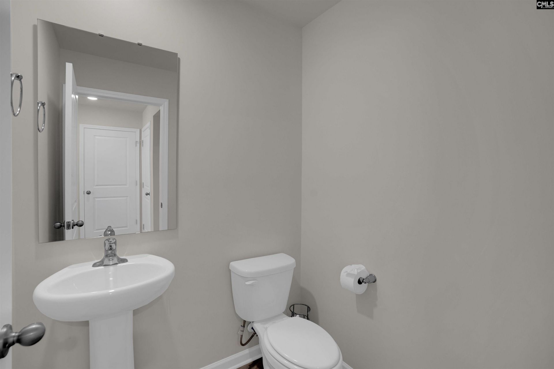 246 Carrington Drive Photo 9