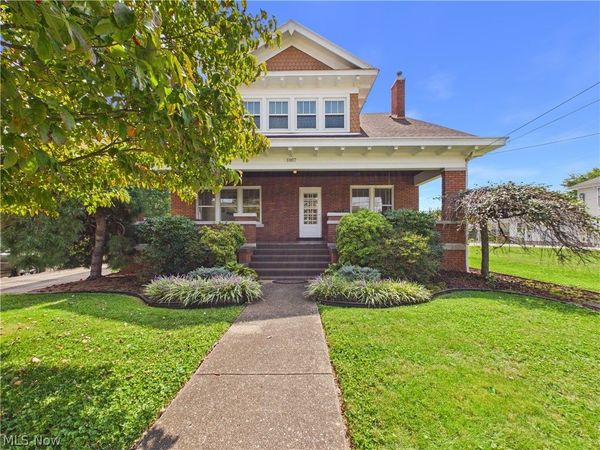 1007 Campus Drive , Belpre, OH 45714